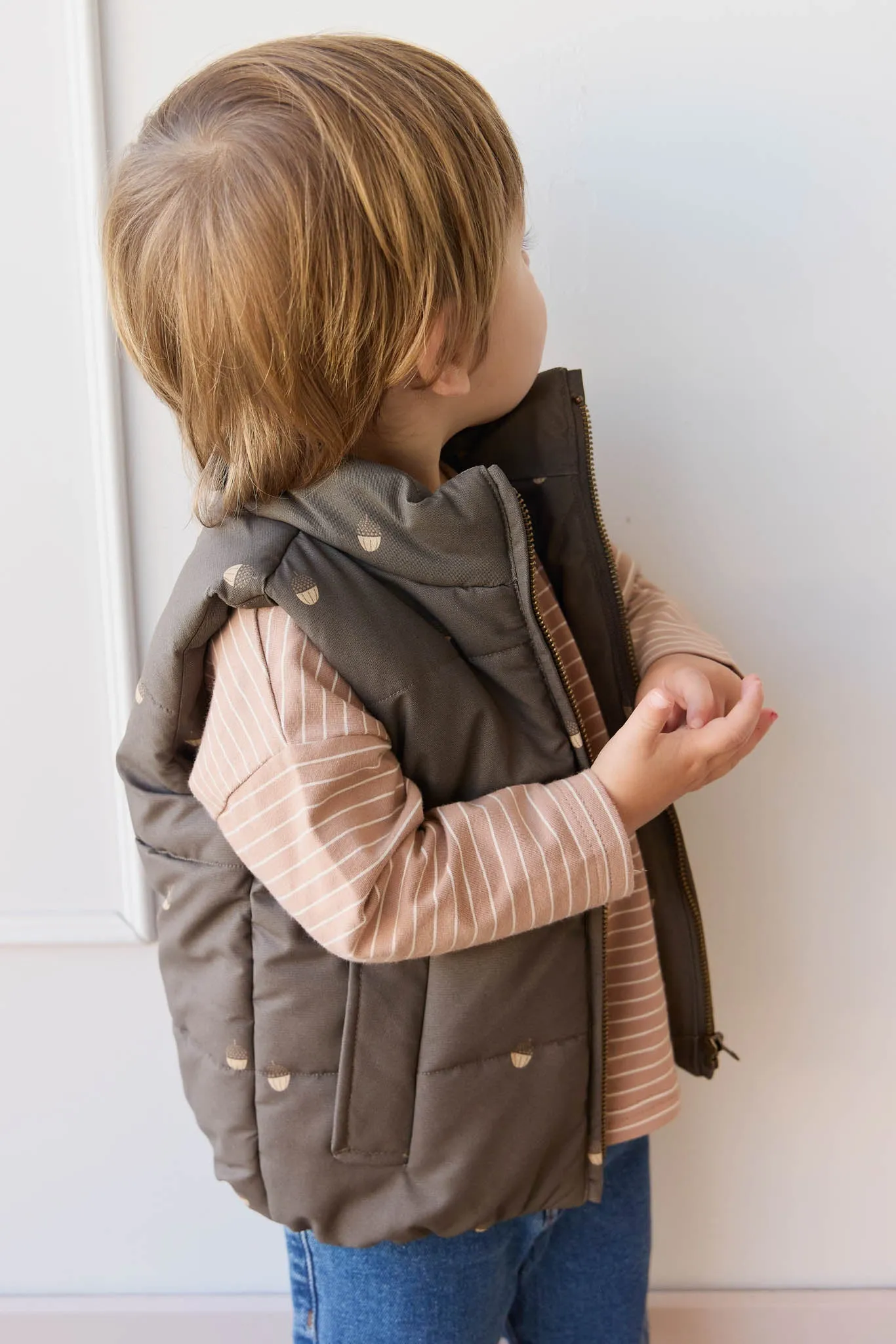 Rudi Puffer Vest - Acorn Wolf