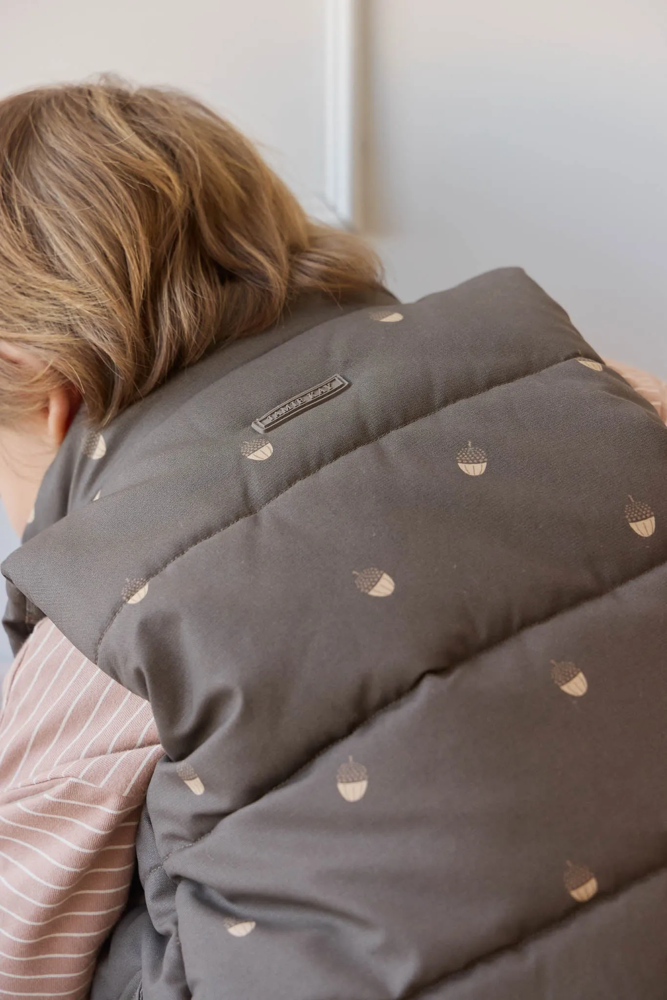 Rudi Puffer Vest - Acorn Wolf