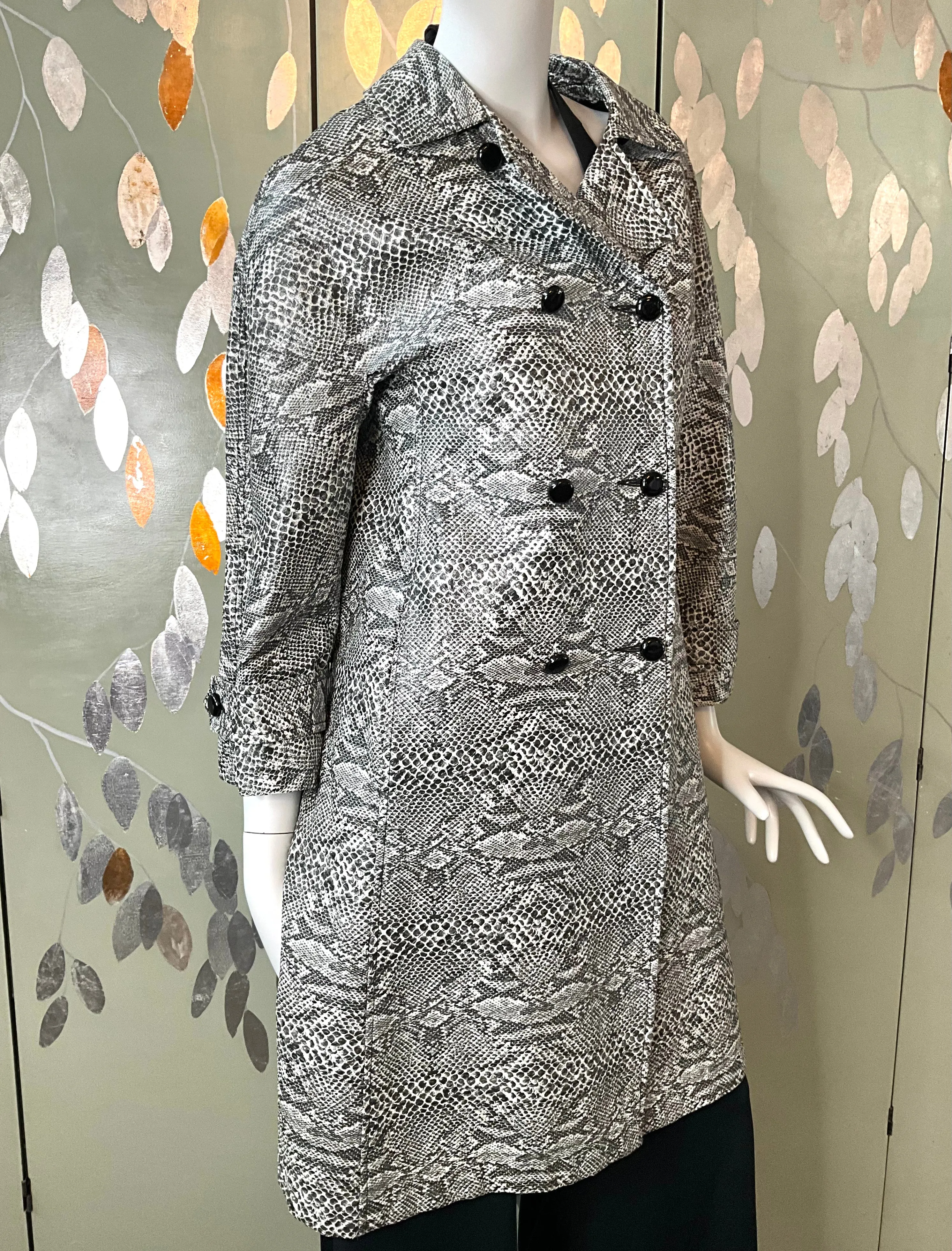 Vintage 2000s Y2K Black and White Vinyl Snakeskin Coat, Small