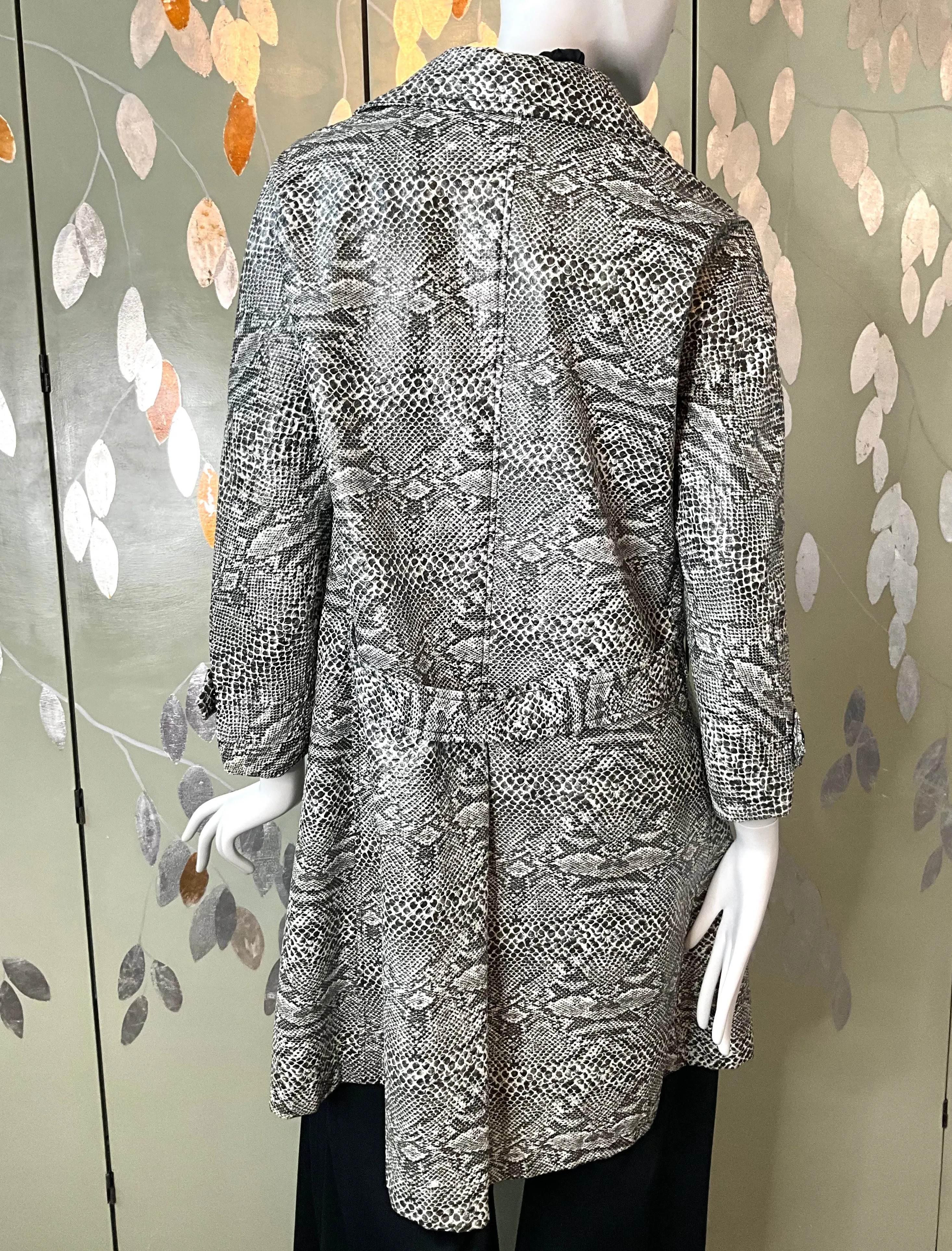 Vintage 2000s Y2K Black and White Vinyl Snakeskin Coat, Small